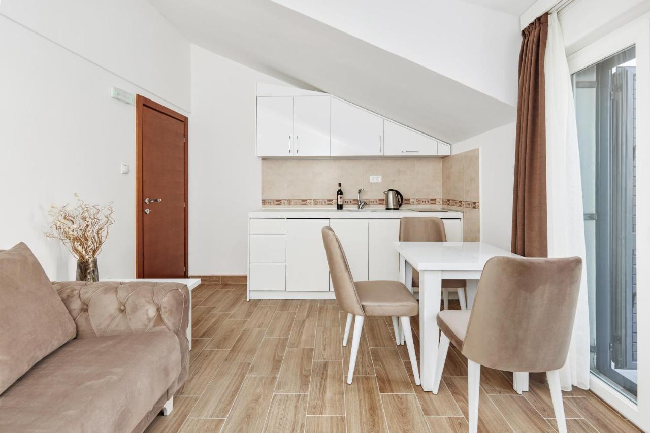 Apartments Rozer コトル エクステリア 写真